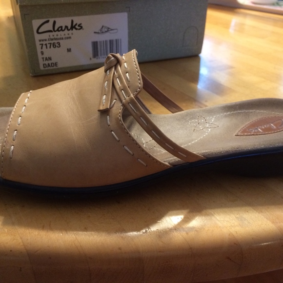 clarks slide sandals